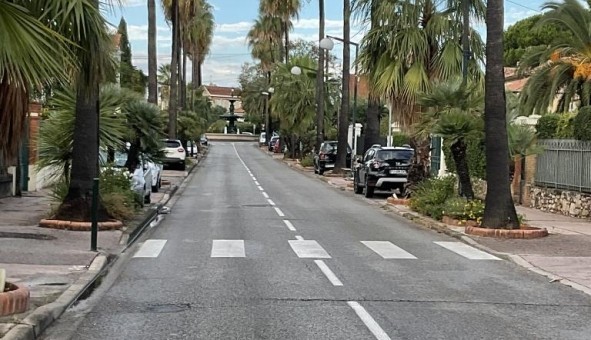 Logement étudiant Studio à Hyères (83400)
