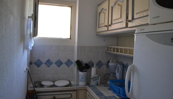 Logement tudiant Studio à Hyres (83400)