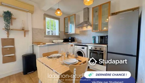 Logement tudiant Studio à Hyres (83400)