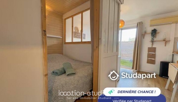Logement tudiant Studio à Hyres (83400)