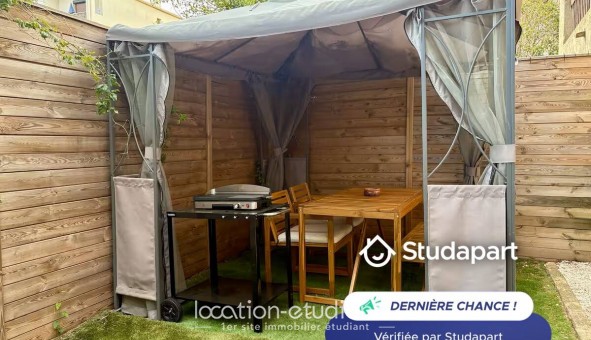 Logement tudiant Studio à Hyres (83400)