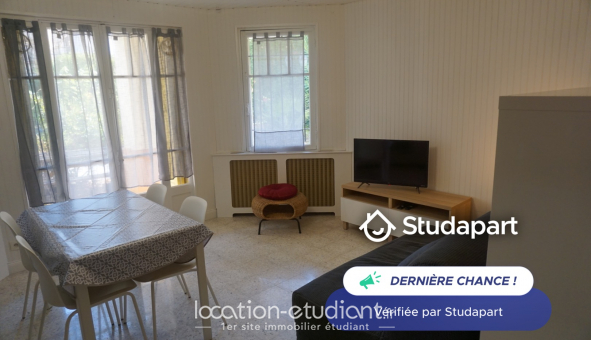 Logement tudiant Studio à Hyres (83400)