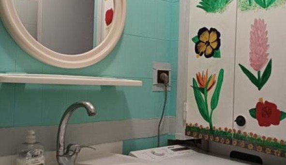 Logement tudiant Studio à Hyres (83400)