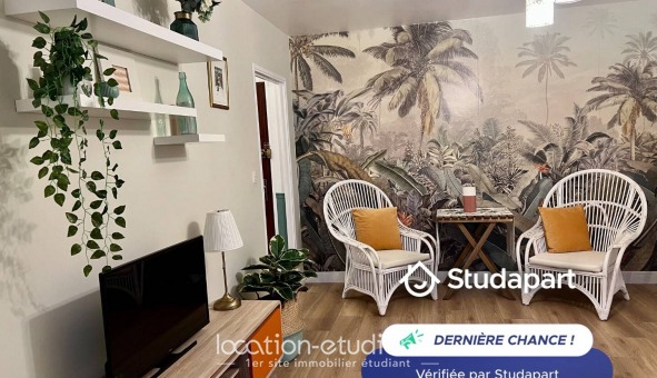 Logement tudiant Studio à Hyres (83400)