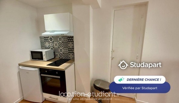 Logement tudiant Studio à Hyres (83400)