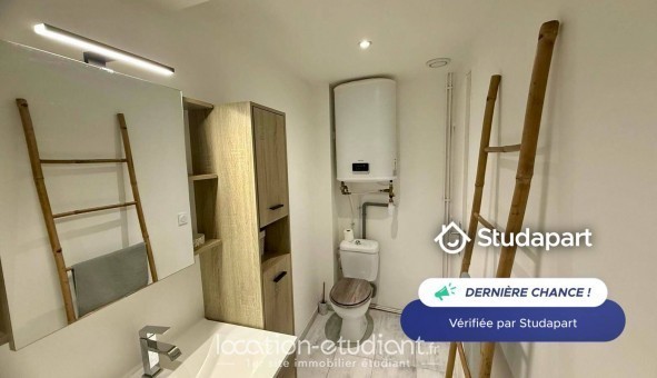 Logement tudiant Studio à Hyres (83400)