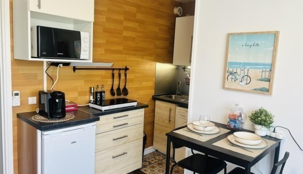 Logement �tudiant Studio &agrave; Hy�res (83400)