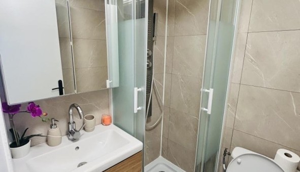 Logement �tudiant Studio &agrave; Hy�res (83400)