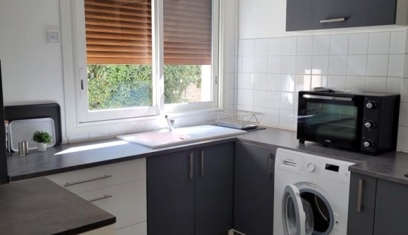 Logement �tudiant Location Studio Vide Hy�res (83400)