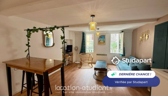 Logement �tudiant Studio &agrave; Hy�res (83400)