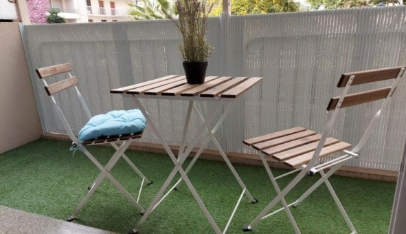 Logement �tudiant Studio &agrave; Hy�res (83400)