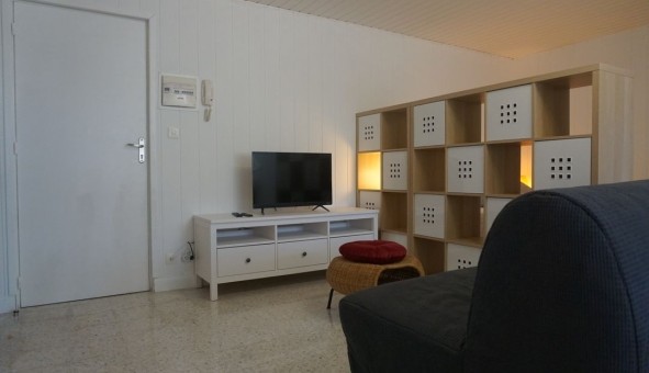 Logement �tudiant Studio &agrave; Hy�res (83400)