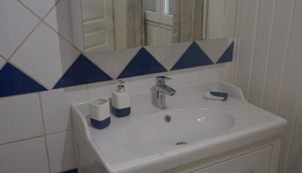 Logement �tudiant Studio &agrave; Hy�res (83400)