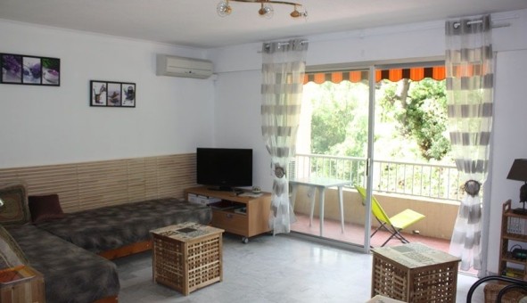 Logement �tudiant Location Studio Vide Hy�res (83400)