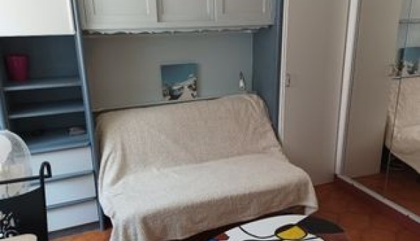 Logement �tudiant Studio &agrave; Hy�res (83400)
