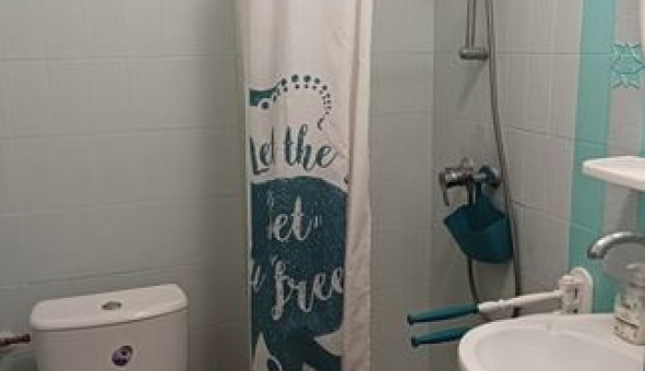 Logement �tudiant Studio &agrave; Hy�res (83400)