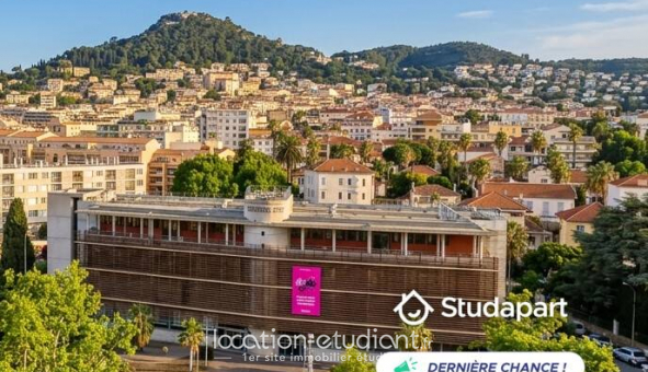 Logement �tudiant Studio &agrave; Hy�res (83400)