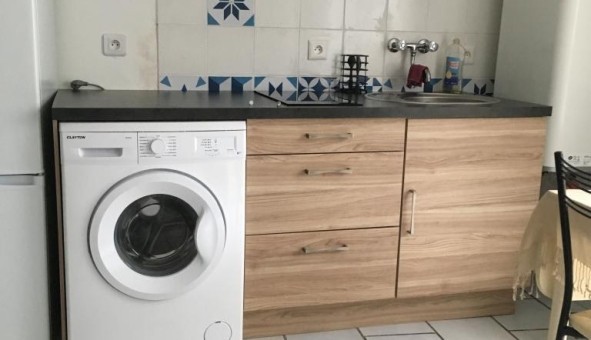 Logement tudiant Location Studio Vide Irigny (69540)