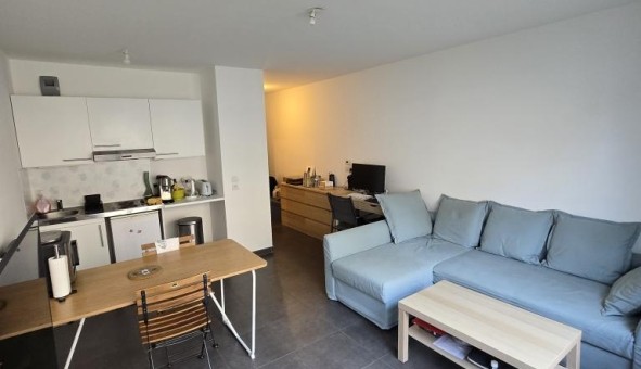 Logement étudiant Location Studio Vide Issy les Moulineaux (92130)