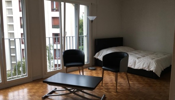 Logement tudiant Studio à Issy les Moulineaux (92130)