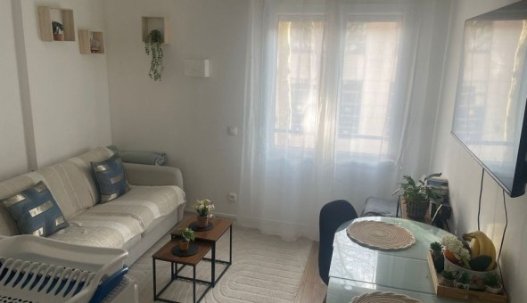 Logement �tudiant Studio &agrave; Issy les Moulineaux (92130)