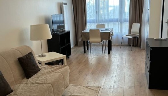Logement �tudiant Location Studio Vide Issy les Moulineaux (92130)