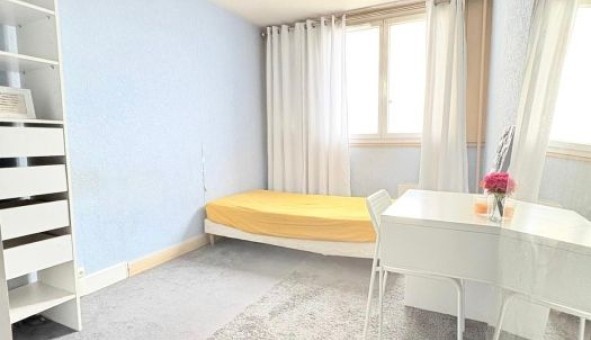 Logement �tudiant Studio &agrave; Issy les Moulineaux (92130)