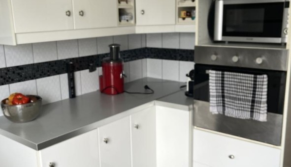 Logement �tudiant Studio &agrave; Ivry sur Seine (94200)