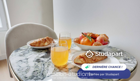 Logement �tudiant Studio &agrave; Ivry sur Seine (94200)