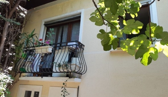 Logement �tudiant Studio &agrave; Ivry sur Seine (94200)