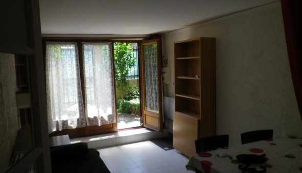 Logement tudiant Location Studio Vide Joinville le Pont (94340)