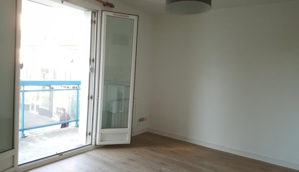 Logement tudiant Studio à Jou ls Tours (37300)