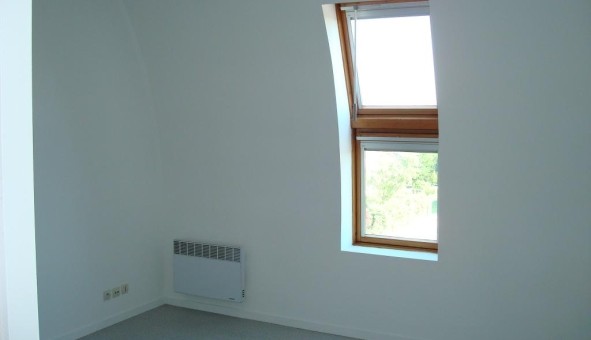 Logement tudiant Studio à Jou ls Tours (37300)