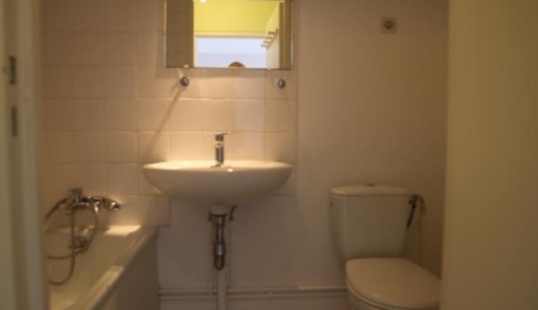 Logement tudiant Studio à Jou ls Tours (37300)