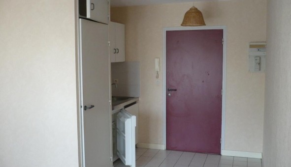 Logement tudiant Studio à Jou ls Tours (37300)