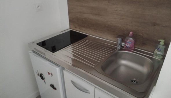 Logement tudiant Studio à Juign sur Loire (49610)