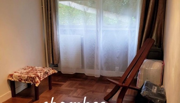 Logement tudiant Studio à L'Ha les Roses (94240)