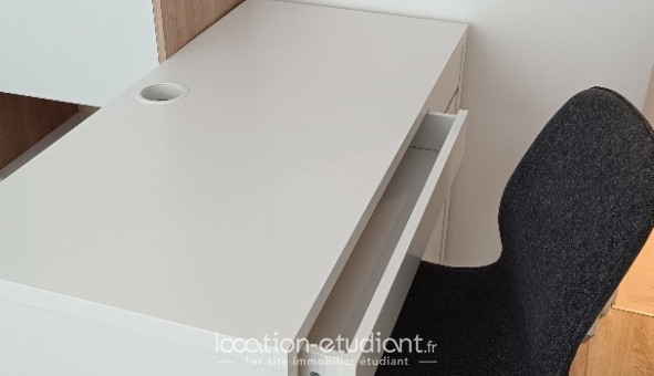 Logement tudiant Studio à L'Ha les Roses (94240)