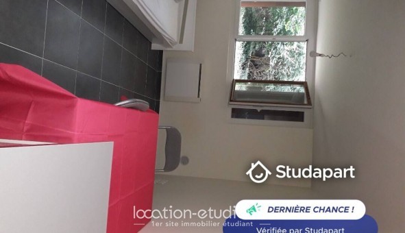 Logement tudiant Studio à L'Ha les Roses (94240)
