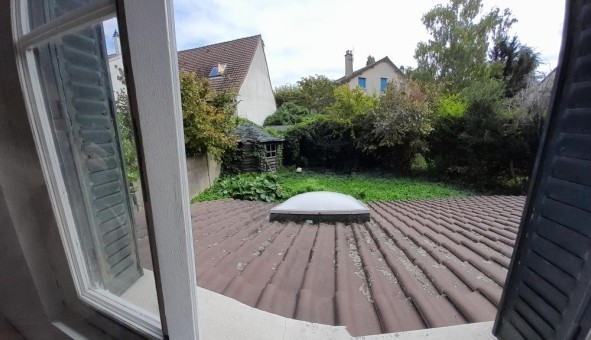 Logement tudiant Studio à L'Ha les Roses (94240)