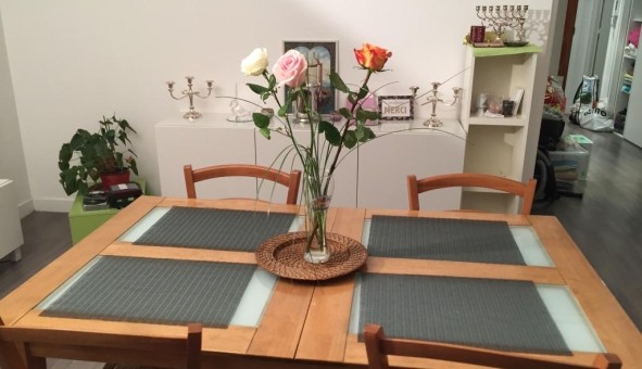 Logement tudiant Location Studio Vide L'Ha les Roses (94240)