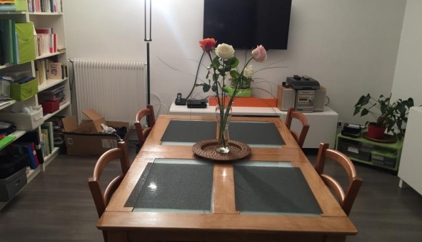 Logement tudiant Studio à L'Ha les Roses (94240)
