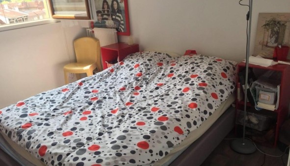 Logement tudiant Studio à L'Ha les Roses (94240)