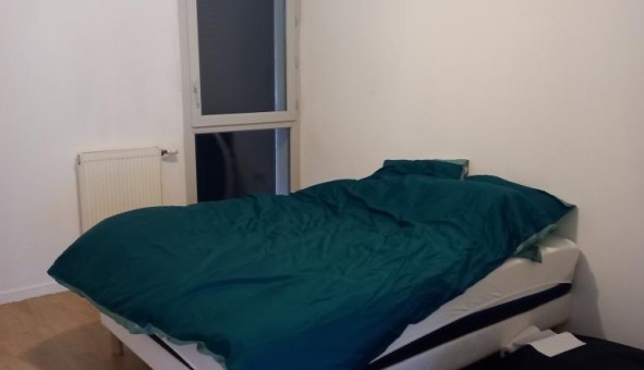 Logement �tudiant Studio &agrave; L'Ha� les Roses (94240)