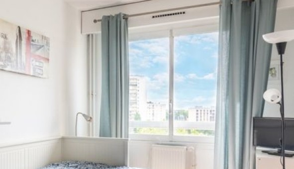 Logement �tudiant Studio &agrave; L'Ha� les Roses (94240)