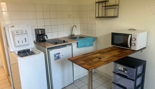 Logement �tudiant Studio &agrave; L'Ha� les Roses (94240)