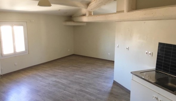 Logement tudiant Studio à L'Isle sur la Sorgue (84800)