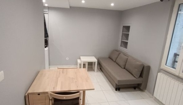Logement �tudiant Location Studio Vide La Bastidonne (84120)