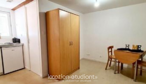 Logement tudiant Location Studio Vide La Bonneville sur Iton (27190)