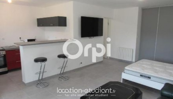 Logement tudiant Location Studio Vide La Cadire d'Azur (83740)